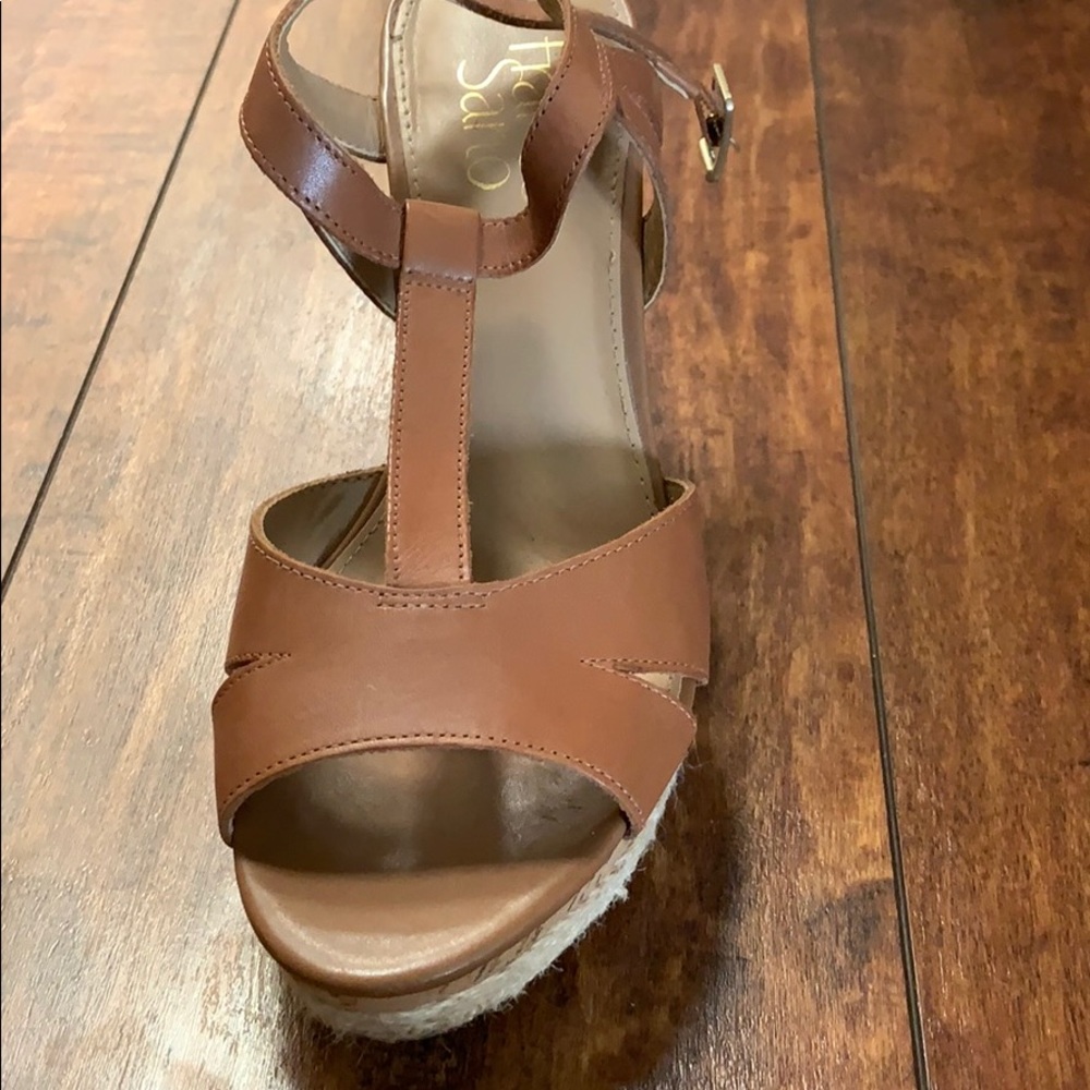 Heels - Picture 2 of 3